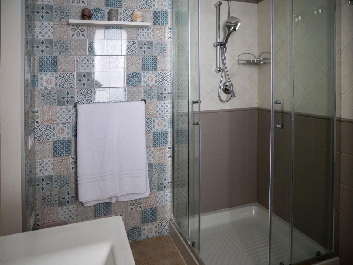 Hotel Domo Anna Villasimius Exterior foto