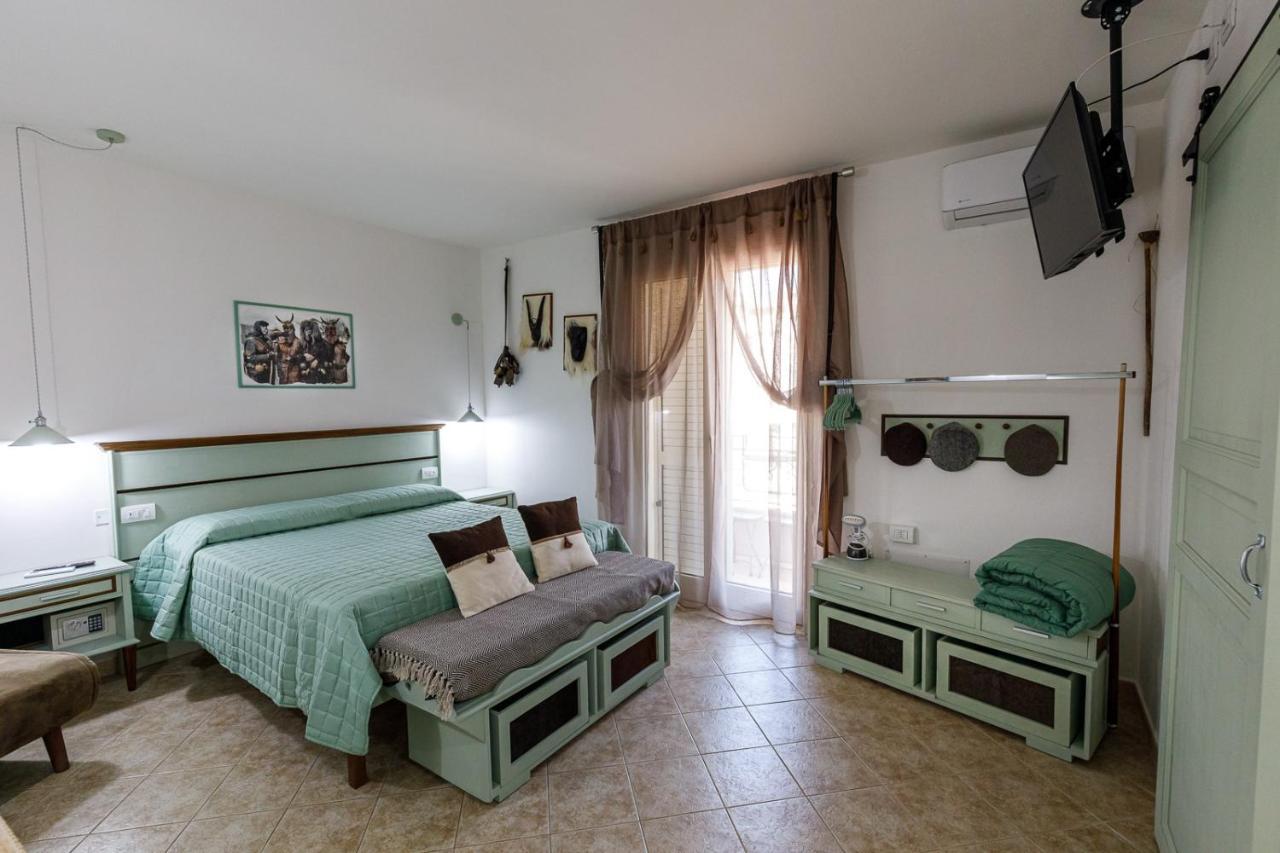 Hotel Domo Anna Villasimius Exterior foto